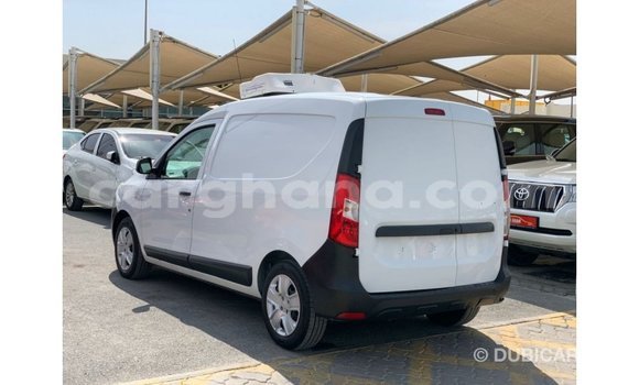 Buy Import Renault 18 White Car in Import - Dubai in Ashanti Buy Import Renault 18 White Car in Import - Dubai in Ashanti