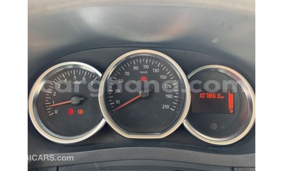 Buy Import Renault 18 White Car in Import - Dubai in Ashanti Buy Import Renault 18 White Car in Import - Dubai in Ashanti