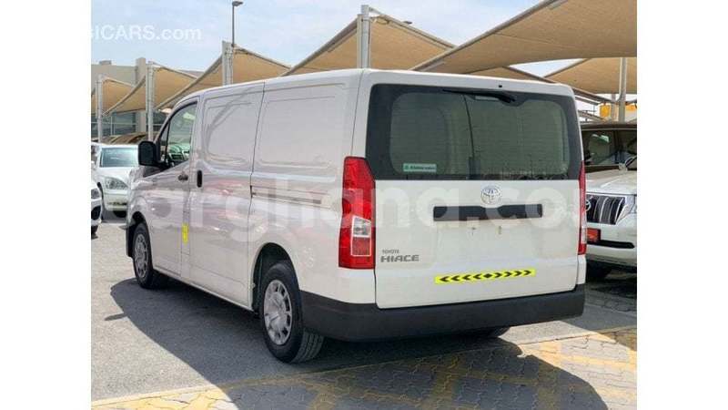 Big with watermark toyota hiace ashanti import dubai 54105