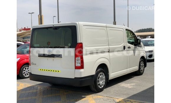 Sayi Imported Toyota Hiace White Mota in Import - Dubai a Ashanti Sayi Imported Toyota Hiace White Mota in Import - Dubai a Ashanti