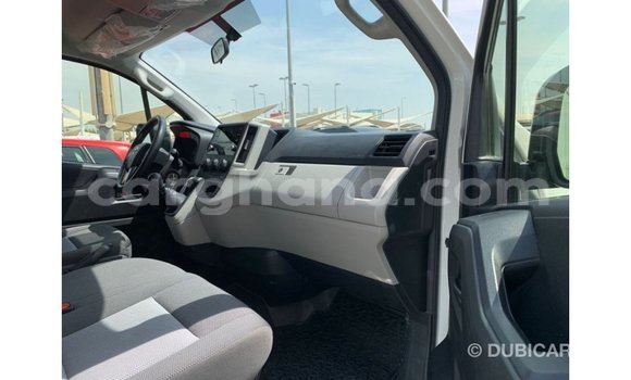 Sayi Imported Toyota Hiace White Mota in Import - Dubai a Ashanti Sayi Imported Toyota Hiace White Mota in Import - Dubai a Ashanti