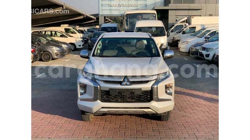 Big with watermark mitsubishi l200 ashanti import dubai 54106