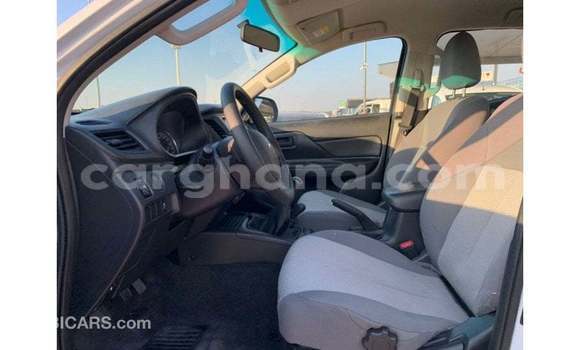 Ra Imported Mitsubishi L200 funfun Ọkọ̀ in Import - Dubai ni Ashanti Ra Imported Mitsubishi L200 funfun Ọkọ̀ in Import - Dubai ni Ashanti