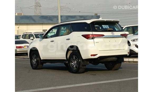 Ra Imported Toyota Fortuner funfun Ọkọ̀ in Import - Dubai ni Ashanti Ra Imported Toyota Fortuner funfun Ọkọ̀ in Import - Dubai ni Ashanti