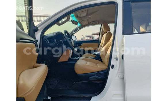 Ra Imported Toyota Fortuner funfun Ọkọ̀ in Import - Dubai ni Ashanti Ra Imported Toyota Fortuner funfun Ọkọ̀ in Import - Dubai ni Ashanti