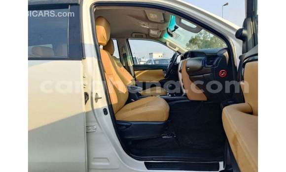 Ra Imported Toyota Fortuner funfun Ọkọ̀ in Import - Dubai ni Ashanti Ra Imported Toyota Fortuner funfun Ọkọ̀ in Import - Dubai ni Ashanti