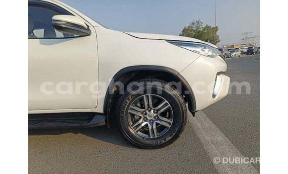 Ra Imported Toyota Fortuner funfun Ọkọ̀ in Import - Dubai ni Ashanti Ra Imported Toyota Fortuner funfun Ọkọ̀ in Import - Dubai ni Ashanti