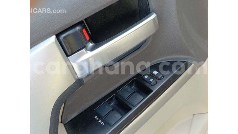 Big with watermark toyota land cruiser ashanti import dubai 54110