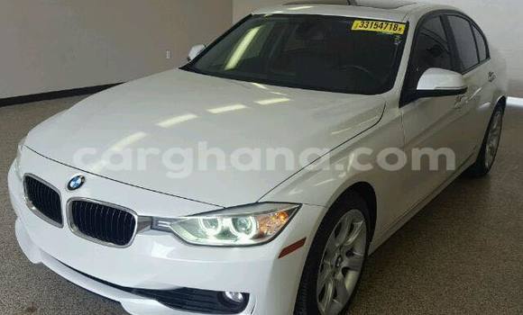 Ra Àlòkù BMW 3–Series funfun Ọkọ̀ in Accra ni Greater Accra Ra Àlòkù BMW 3–Series funfun Ọkọ̀ in Accra ni Greater Accra