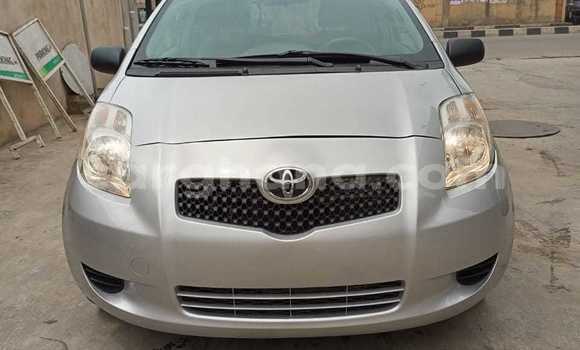 Ra Àlòkù Toyota Yaris Silver Ọkọ̀ in Sekondi–Takoradi Metropolitan ni Oorun