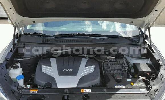 Ra Àlòkù Hyundai Santa Fe Silver Ọkọ̀ in Accra ni Greater Accra Ra Àlòkù Hyundai Santa Fe Silver Ọkọ̀ in Accra ni Greater Accra