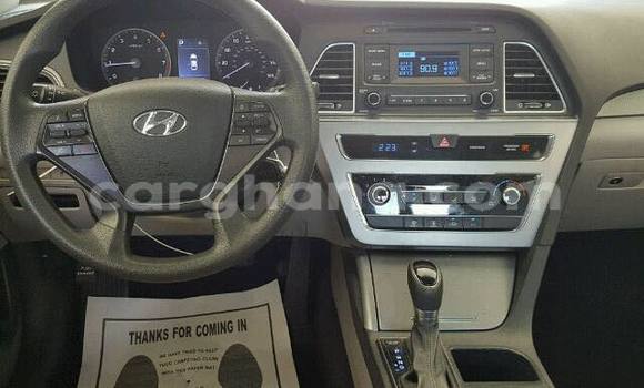 Ra Àlòkù Hyundai Sonata funfun Ọkọ̀ in Accra ni Greater Accra Ra Àlòkù Hyundai Sonata funfun Ọkọ̀ in Accra ni Greater Accra