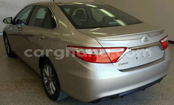 Ra Àlòkù Toyota Camry Silver Ọkọ̀ in Accra ni Greater Accra Ra Àlòkù Toyota Camry Silver Ọkọ̀ in Accra ni Greater Accra