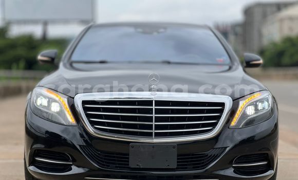 Ra Àlòkù Mercedes‒Benz S–Class Black Ọkọ̀ in Accra ni Greater Accra