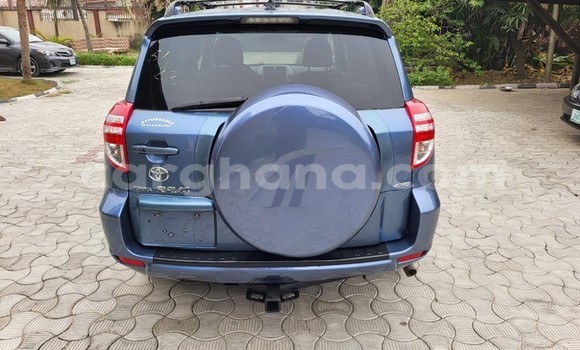 Buy Used Toyota RAV4 Blue Car in Sekondi–Takoradi Metropolitan in Western Buy Used Toyota RAV4 Blue Car in Sekondi–Takoradi Metropolitan in Western
