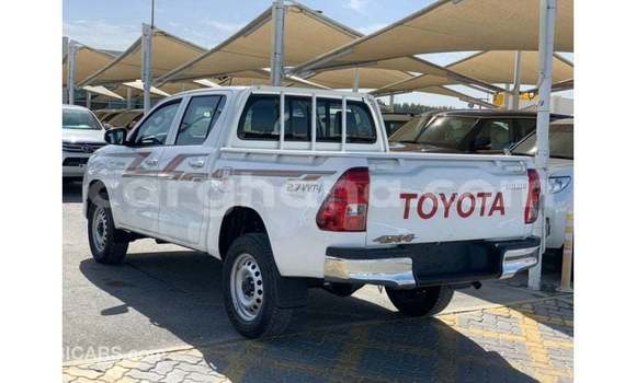 Ra Imported Toyota Hilux funfun Ọkọ̀ in Import - Dubai ni Ashanti Ra Imported Toyota Hilux funfun Ọkọ̀ in Import - Dubai ni Ashanti