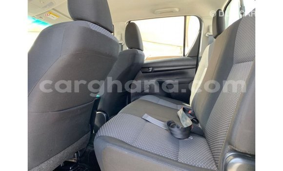 Ra Imported Toyota Hilux funfun Ọkọ̀ in Import - Dubai ni Ashanti Ra Imported Toyota Hilux funfun Ọkọ̀ in Import - Dubai ni Ashanti