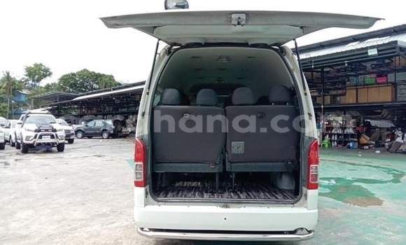 Buy Used Toyota Hiace White Car in Sekondi–Takoradi Metropolitan in Western Buy Used Toyota Hiace White Car in Sekondi–Takoradi Metropolitan in Western