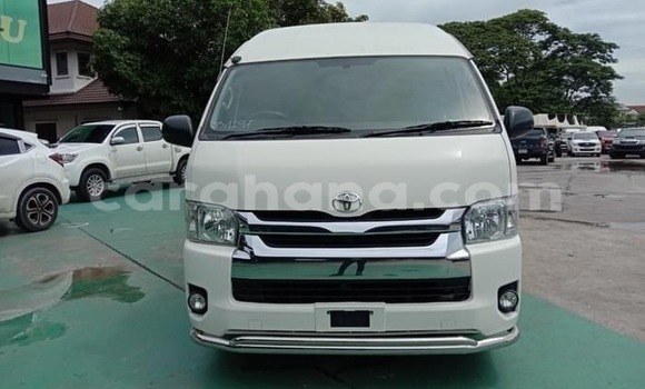 Buy Used Toyota Hiace White Car in Sekondi–Takoradi Metropolitan in Western Buy Used Toyota Hiace White Car in Sekondi–Takoradi Metropolitan in Western