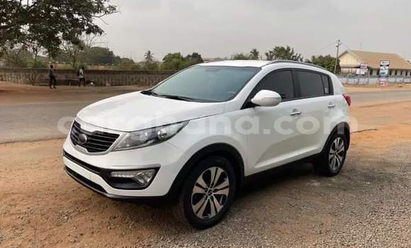 Ra Àlòkù Kia Sportage funfun Ọkọ̀ in Sekondi–Takoradi Metropolitan ni Oorun Ra Àlòkù Kia Sportage funfun Ọkọ̀ in Sekondi–Takoradi Metropolitan ni Oorun