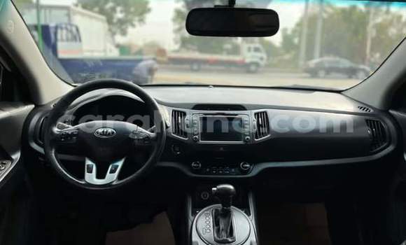 Ra Àlòkù Kia Sportage funfun Ọkọ̀ in Sekondi–Takoradi Metropolitan ni Oorun Ra Àlòkù Kia Sportage funfun Ọkọ̀ in Sekondi–Takoradi Metropolitan ni Oorun