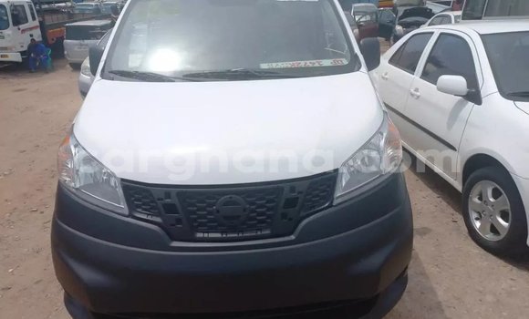 Buy Used Nissan NV200 White Car in Accra in Greater Accra Buy Used Nissan NV200 White Car in Accra in Greater Accra