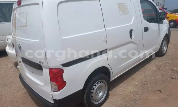 Buy Used Nissan NV200 White Car in Accra in Greater Accra Buy Used Nissan NV200 White Car in Accra in Greater Accra