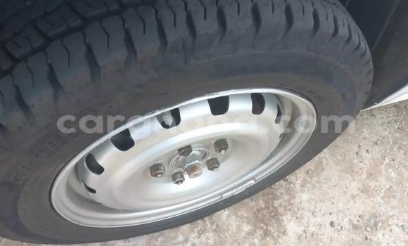 Buy Used Nissan NV200 White Car in Accra in Greater Accra Buy Used Nissan NV200 White Car in Accra in Greater Accra