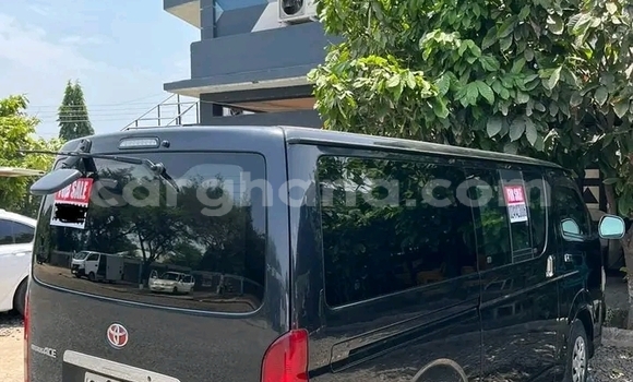 Ra Àlòkù Toyota Hiace Miiran Ọkọ̀ in Accra ni Greater Accra Ra Àlòkù Toyota Hiace Miiran Ọkọ̀ in Accra ni Greater Accra