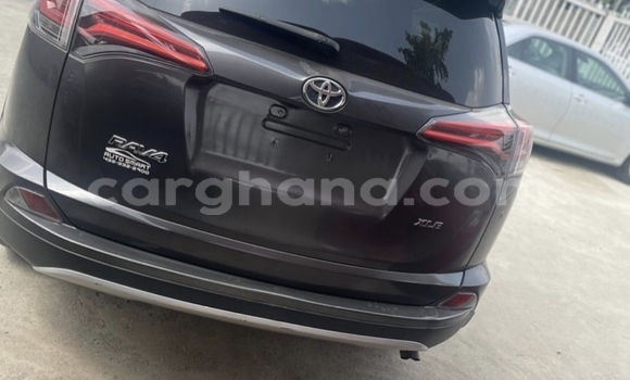 Sayi Na hannu Toyota RAV4 Black Mota in Accra a Greater Accra Sayi Na hannu Toyota RAV4 Black Mota in Accra a Greater Accra