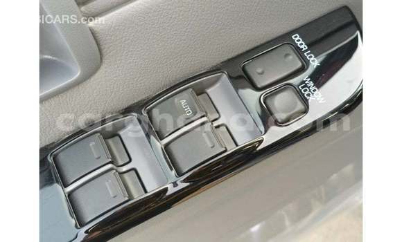 Buy Import Toyota Land Cruiser White Car in Import - Dubai in Ashanti Buy Import Toyota Land Cruiser White Car in Import - Dubai in Ashanti