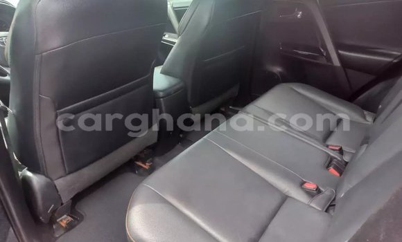 Sayi Na hannu Toyota RAV4 Red Mota in Accra a Greater Accra Sayi Na hannu Toyota RAV4 Red Mota in Accra a Greater Accra