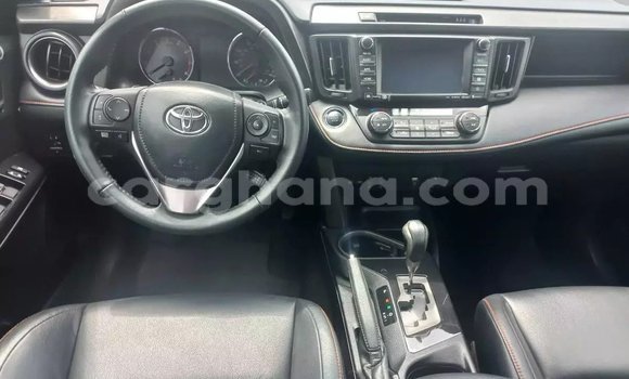 Sayi Na hannu Toyota RAV4 Red Mota in Accra a Greater Accra Sayi Na hannu Toyota RAV4 Red Mota in Accra a Greater Accra