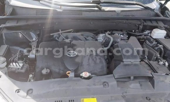 Ra Àlòkù Toyota Highlander Black Ọkọ̀ in Accra ni Greater Accra Ra Àlòkù Toyota Highlander Black Ọkọ̀ in Accra ni Greater Accra