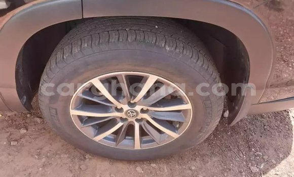 Ra Àlòkù Toyota Highlander Black Ọkọ̀ in Accra ni Greater Accra Ra Àlòkù Toyota Highlander Black Ọkọ̀ in Accra ni Greater Accra