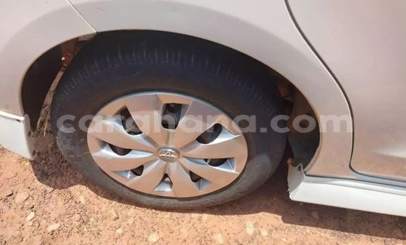 Sayi Na hannu Toyota Vitz White Mota in Accra a Greater Accra Sayi Na hannu Toyota Vitz White Mota in Accra a Greater Accra