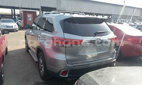 Buy Used Toyota Highlander Silver Car in Sekondi–Takoradi Metropolitan in Western Buy Used Toyota Highlander Silver Car in Sekondi–Takoradi Metropolitan in Western