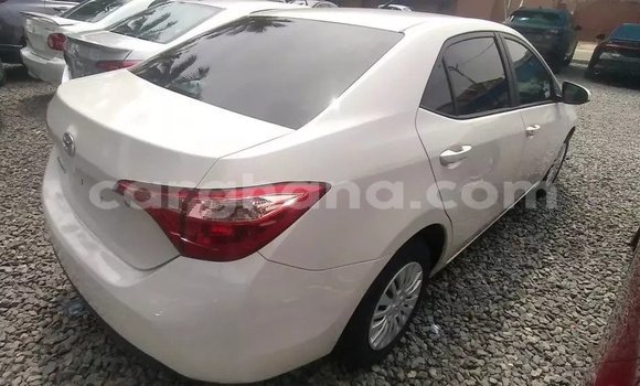 Buy Used Toyota Corolla White Car in Accra in Greater Accra Buy Used Toyota Corolla White Car in Accra in Greater Accra