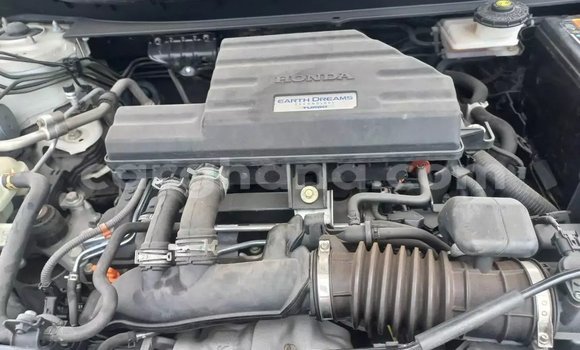 Sayi Na hannu Honda CR–V White Mota in Accra a Greater Accra Sayi Na hannu Honda CR–V White Mota in Accra a Greater Accra