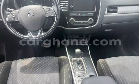 Sayi Na hannu Mitsubishi Outlander Red Mota in Accra a Greater Accra Sayi Na hannu Mitsubishi Outlander Red Mota in Accra a Greater Accra