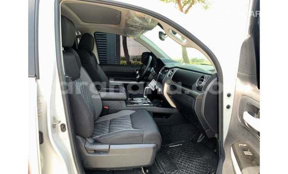 Sayi Imported Toyota Tundra White Mota in Import - Dubai a Ashanti Sayi Imported Toyota Tundra White Mota in Import - Dubai a Ashanti
