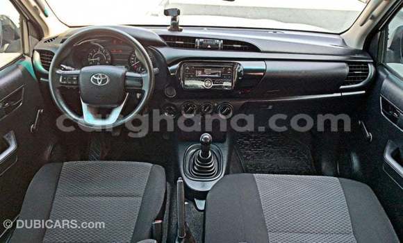 Ra Imported Toyota Hilux funfun Ọkọ̀ in Import - Dubai ni Ashanti Ra Imported Toyota Hilux funfun Ọkọ̀ in Import - Dubai ni Ashanti