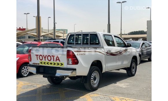 Sayi Imported Toyota Hilux White Mota in Import - Dubai a Ashanti Sayi Imported Toyota Hilux White Mota in Import - Dubai a Ashanti