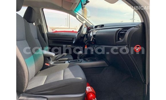 Sayi Imported Toyota Hilux White Mota in Import - Dubai a Ashanti Sayi Imported Toyota Hilux White Mota in Import - Dubai a Ashanti