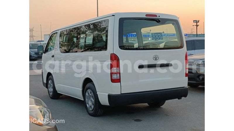 Big with watermark toyota hiace ashanti import dubai 54279