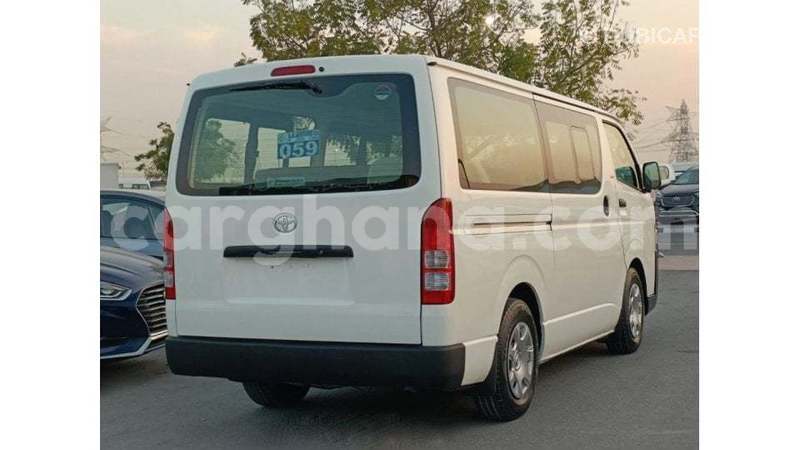 Big with watermark toyota hiace ashanti import dubai 54279