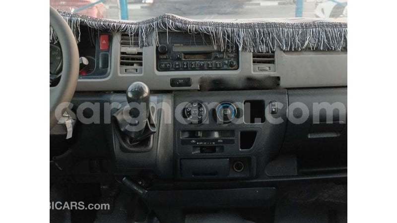 Big with watermark toyota hiace ashanti import dubai 54279