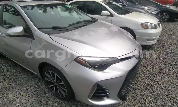 Sayi Na hannu Toyota Corolla Azurfa Mota in Accra a Greater Accra Sayi Na hannu Toyota Corolla Azurfa Mota in Accra a Greater Accra