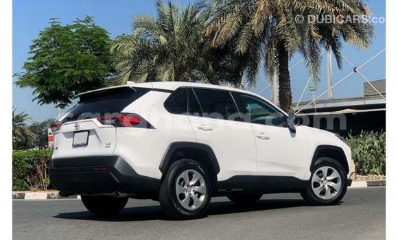 Ra Imported Toyota 4Runner funfun Ọkọ̀ in Import - Dubai ni Ashanti Ra Imported Toyota 4Runner funfun Ọkọ̀ in Import - Dubai ni Ashanti