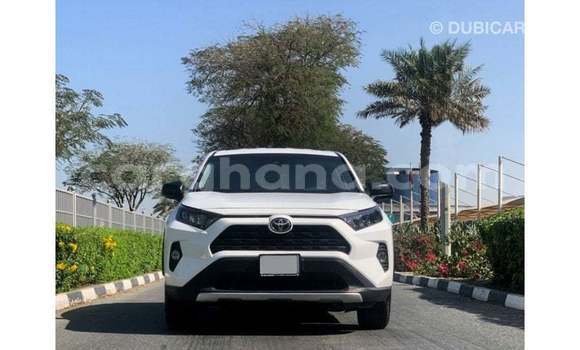 Ra Imported Toyota 4Runner funfun Ọkọ̀ in Import - Dubai ni Ashanti Ra Imported Toyota 4Runner funfun Ọkọ̀ in Import - Dubai ni Ashanti